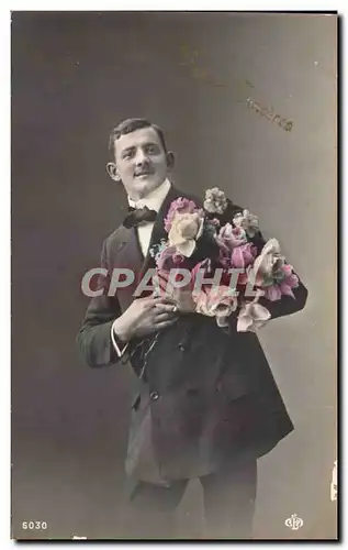 Cartes postales Fantaisie Homme et bouquet de fleurs