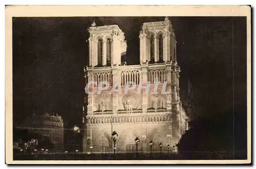 Paris Ansichtskarte AK Notre DAme illuminee La facade