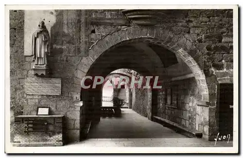 Cartes postales Rocamadour Le porche et le coffre au verrou legendaire