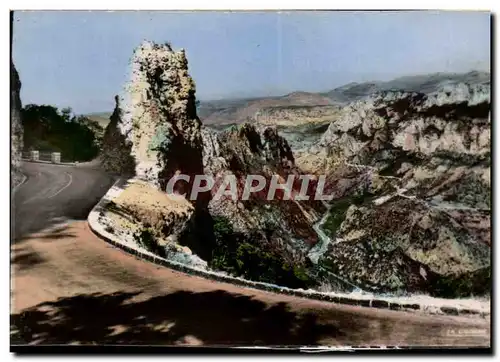 Cartes postales moderne Excursion du gorges du Verdon Corniche sublime Cirque de Vaumale