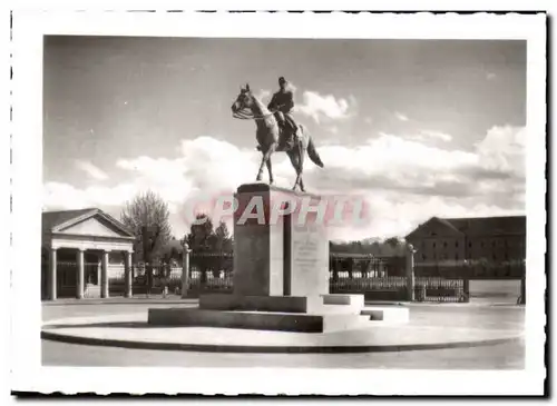 Tarbes Cartes postales moderne Monument du Marechal Foch