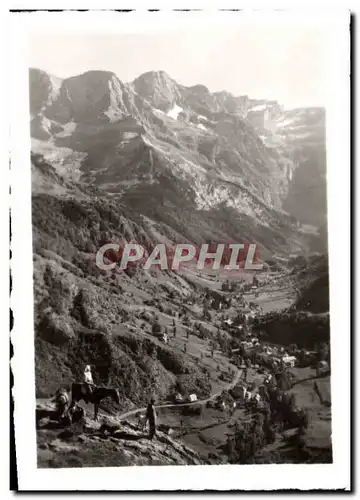 Cartes postales moderne Gavarnie Le village et le cirque