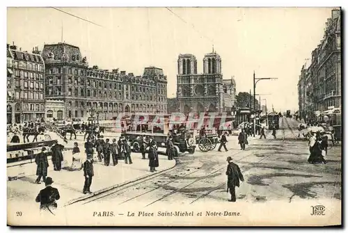 Cartes postales Paris La place St Michel et Notre Dame