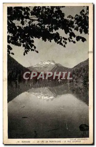 Cartes postales Morzine Le lac de Montrond Le roc d&#39enfer