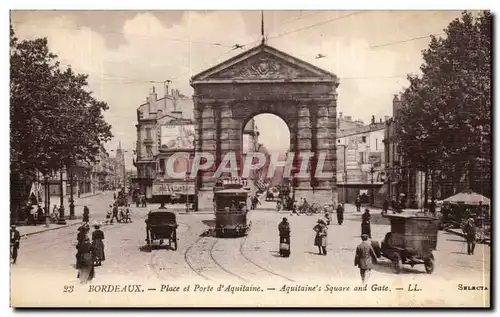 Bordeaux Cartes postales Place et porte d'Quitaine