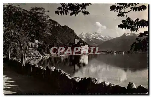 La cLeman Cartes postales moderne Chateau de Chilon et les dents du Midi