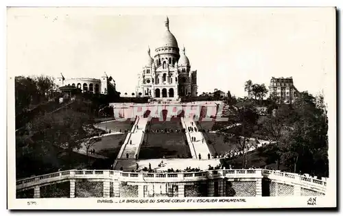 Ansichtskarte AK Paris Basilique du Sacre Coeur et escalier monumental