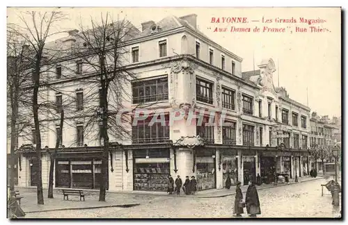 Bayonne Cartes postales Les grands magasins Aux Dames de France Rue Thiers
