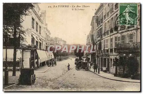 Bayonne Cartes postales La rue Thiers