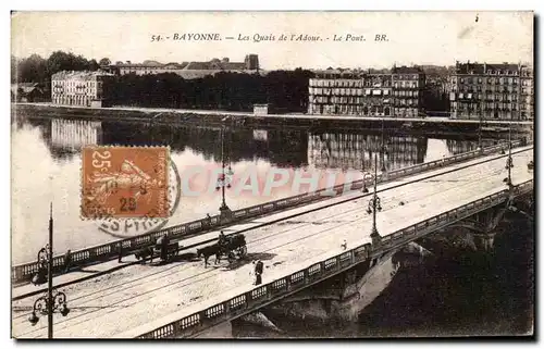 Ansichtskarte AK Bayonne Les quais de l&#39Adour Le pont