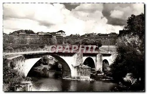 Navarrenx Cartes postales moderne Le pont sur le Gave