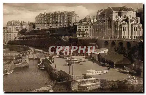 Cartes postales Biarritz Port des pecheurs Egise Ste Eugenie et Hotel d&#39angleterre