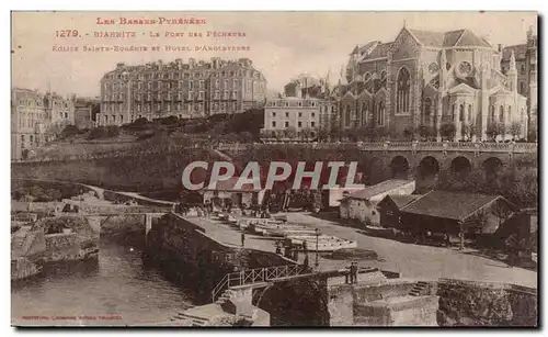 Cartes postales Biarritz Le port des pecheurs Eglise Sainte Eugenie et Hotel d&#39Angleterre