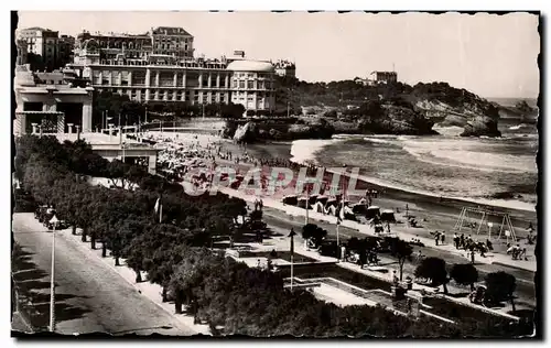 Ansichtskarte AK Biarritz La grande plage Le casino Bellevue