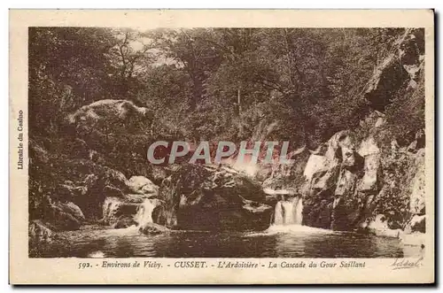 Ansichtskarte AK Environs de Vichy Cusset L&#39ardoisiere La cascade du Gour Saillant