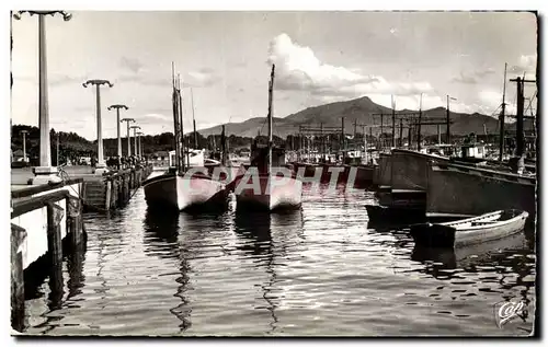 Cartes postales moderne Saint Jean de Luz Vue sur le port