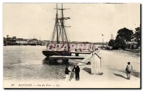 Cartes postales Bayonne Vue du port Bateau