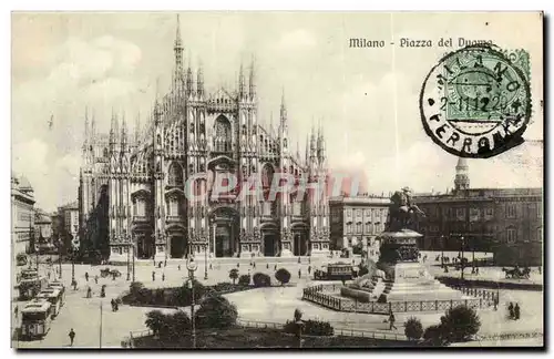 Cartes postales Italie Italie Milana Piazza del Duomo