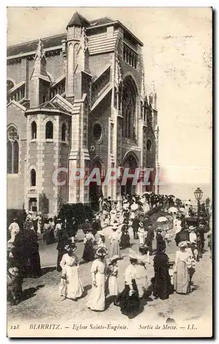 Cartes postales Biarritz Eglise Sainte Eugenie Sortie de messe