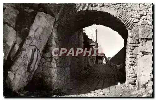 Cartes postales moderne Antibes ses vieilles rues moyennageuses