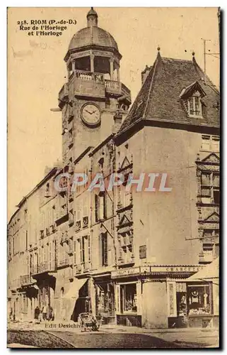 Cartes postales Riom Rue de l'horloge et l'horloge