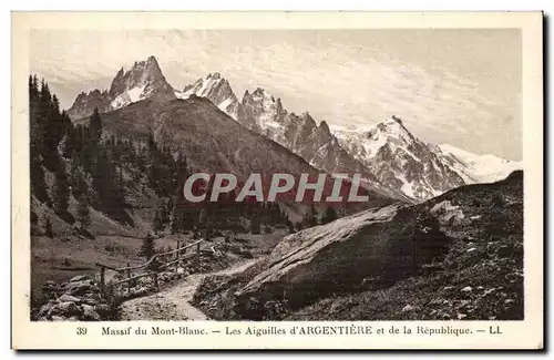 Cartes postales Massif du Mont Blanc Les aiguills d&#39Argentiere et de la Republique