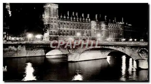 Cartes postales moderne Paris La conciergerie illuminee