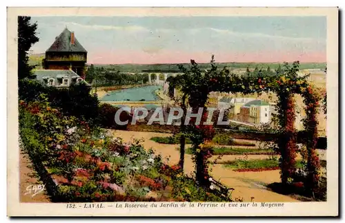 Cartes postales Laval La roseraie du jardin de la Perrine et vue sur la Mayenne