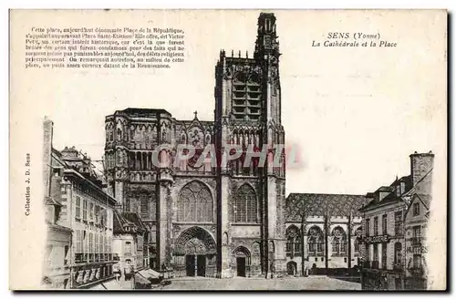 Cartes postales Sens La cathedrale et la place