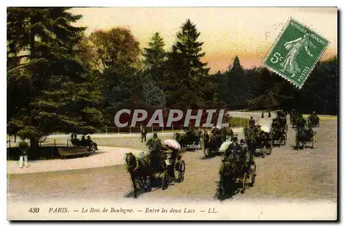 Cartes postales Paris Bois de Boulogne Entre les deux lacs Caleches