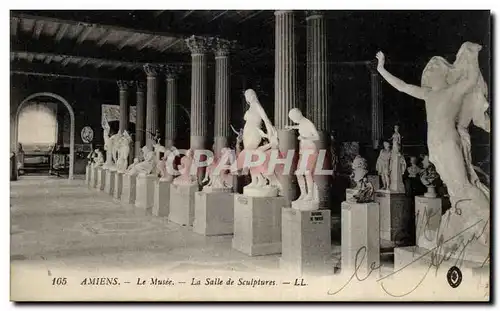 Ansichtskarte AK Amiens Le musee La salle des sculptures