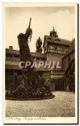 Ansichtskarte AK Nurnberg Burghof mit linde