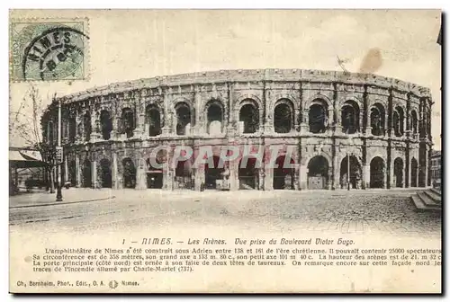 Nimes - Les Arenes - Vue Prise du Boulevard Victor Hugo Cartes postales