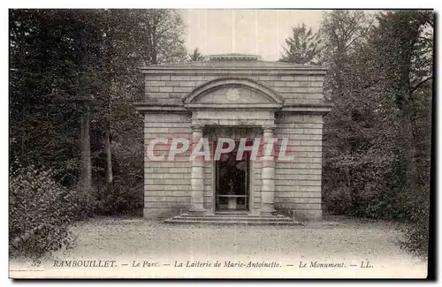 Cartes postales moderne Rambouillet Le parc la laiterie de marie Antoinette Le monument