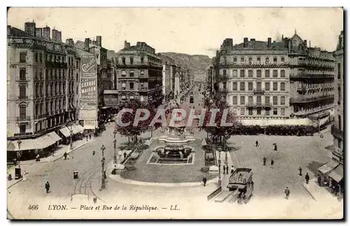 Lyon Cartes postales Place et rue de la Republique