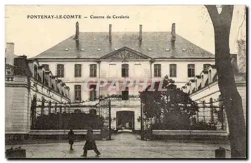 Cartes postales Fontenay le Comte Caserne de cavalerie