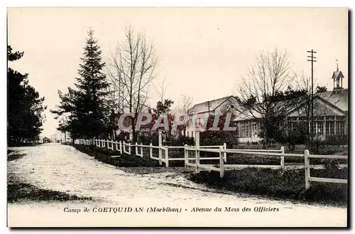 Ansichtskarte AK Camp de Coetquidan Avenue du mess des officiers Militaria