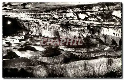 Cartes postales moderne Les grottes d&#39Arcy sur Cure Un coin des vagues de la mer