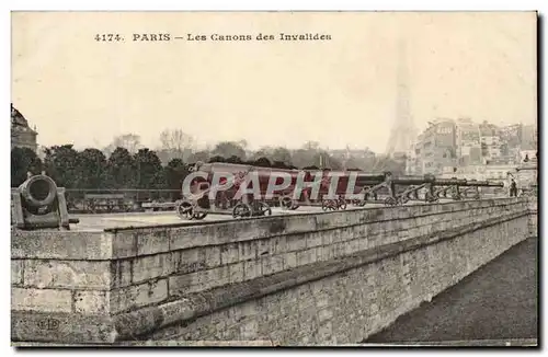 Cartes postales Paris Les canons des Invalides Tour Eiffel