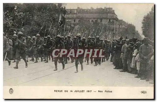 Ansichtskarte AK Paris Revue du 14 juillet 1917 Nos poilus Militaria