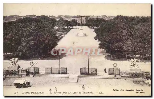 Cartes postales Montpellier Le Peyrou pris de l&#39arc de triomphe