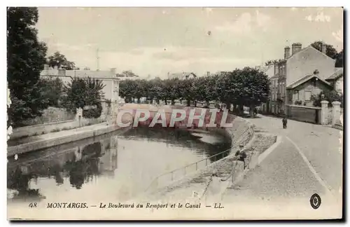 Cartes postales Montargis le boulevard du rempart et le canal