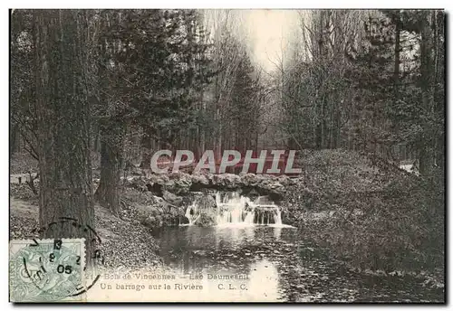 Ansichtskarte AK Bois de Vincennes Lac Daumesnil Un barrage sur la riviere