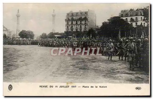 Ansichtskarte AK Revue du 14 juillet 1917 Place de la Nation Paris Militaria