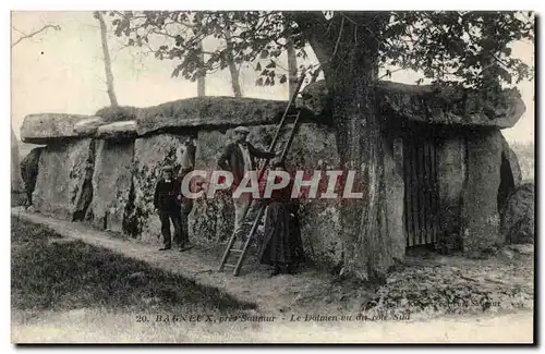 Environs de Saumur Cartes postales Bagneux Le grand dolmen