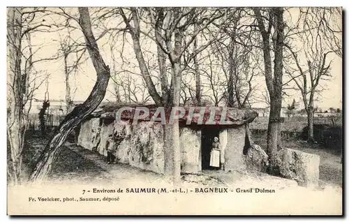 Environs de Saumur Cartes postales Bagneux Le grand dolmen