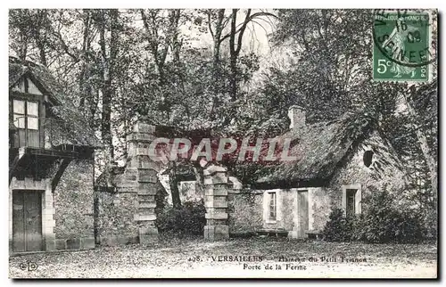 Ansichtskarte AK Versailles Hameau du petit Trianon Porte de la ferme