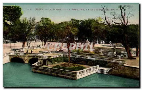 Cartes postales Nimes Jardin de la fontaine Les source et les bains