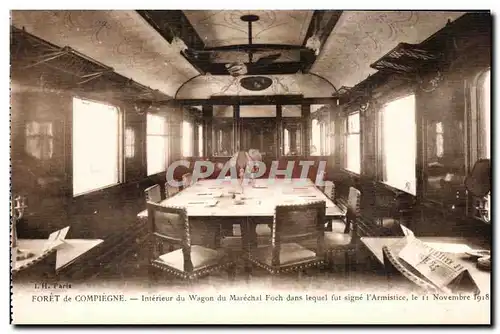 Ansichtskarte AK Foret de Compiegne Interieur du wagon du marechal Foch dans lequel fut signe l&#39armistice ( Ma