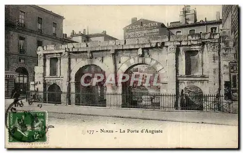 Cartes postales Nimes La porte d'Auguste